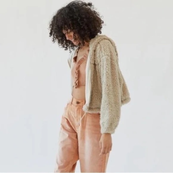 URBAN OUTFITTERS BDG Hooded Cropped Teddy Jacket - Picture 3 of 7